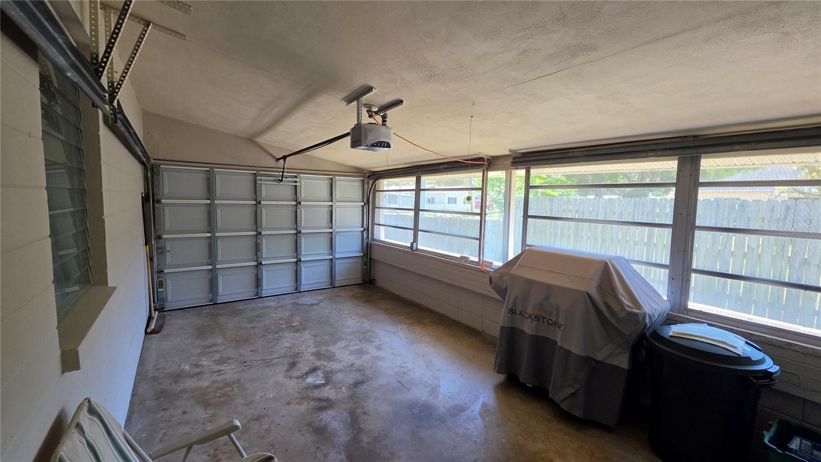 TROPICAL PALM TERRACE - Residential