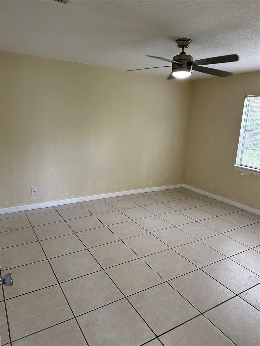DELTONA LAKES UNIT 29 & 37 REP - Residential Lease