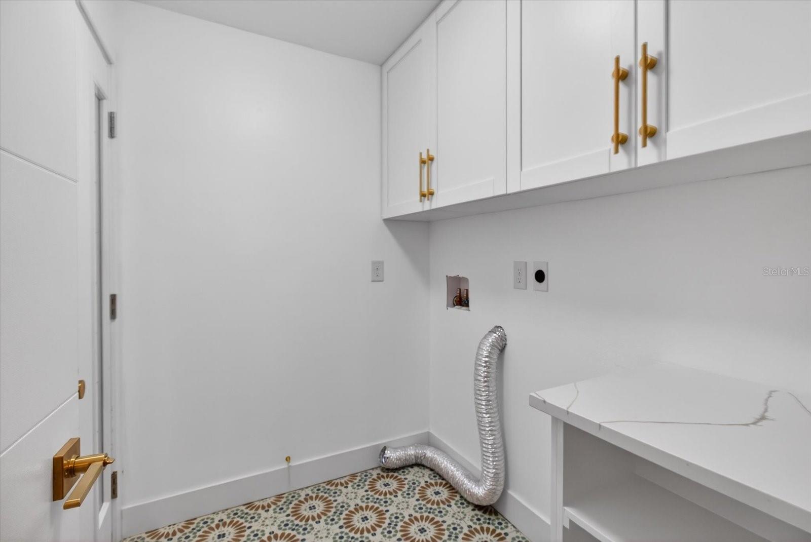 SHORE ACRES EDGEWATER SEC - Residential