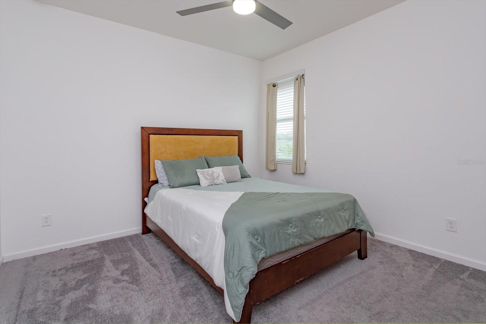 REDBRIDGE SQUARE - Residential