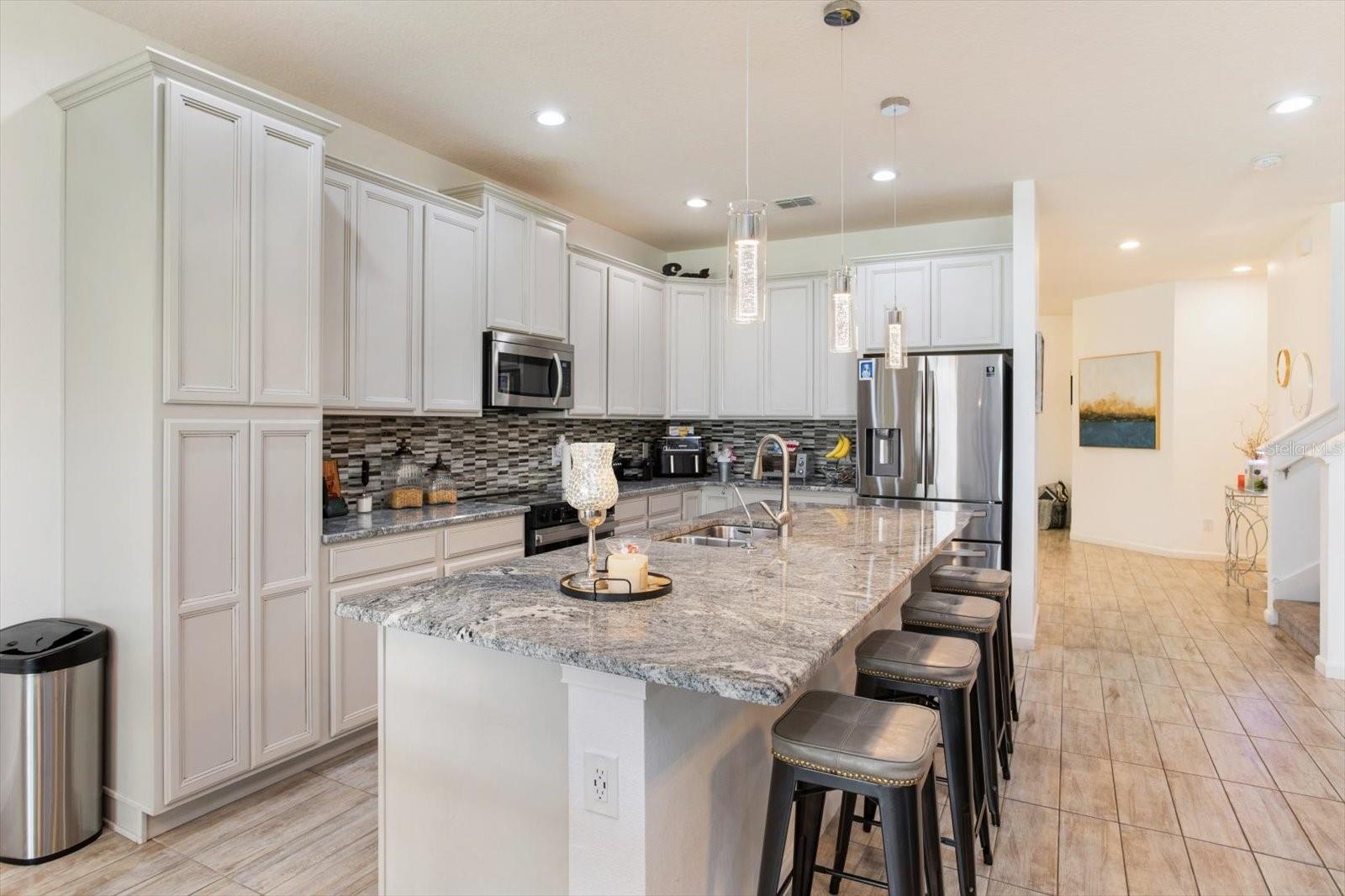 REDBRIDGE SQUARE - Residential