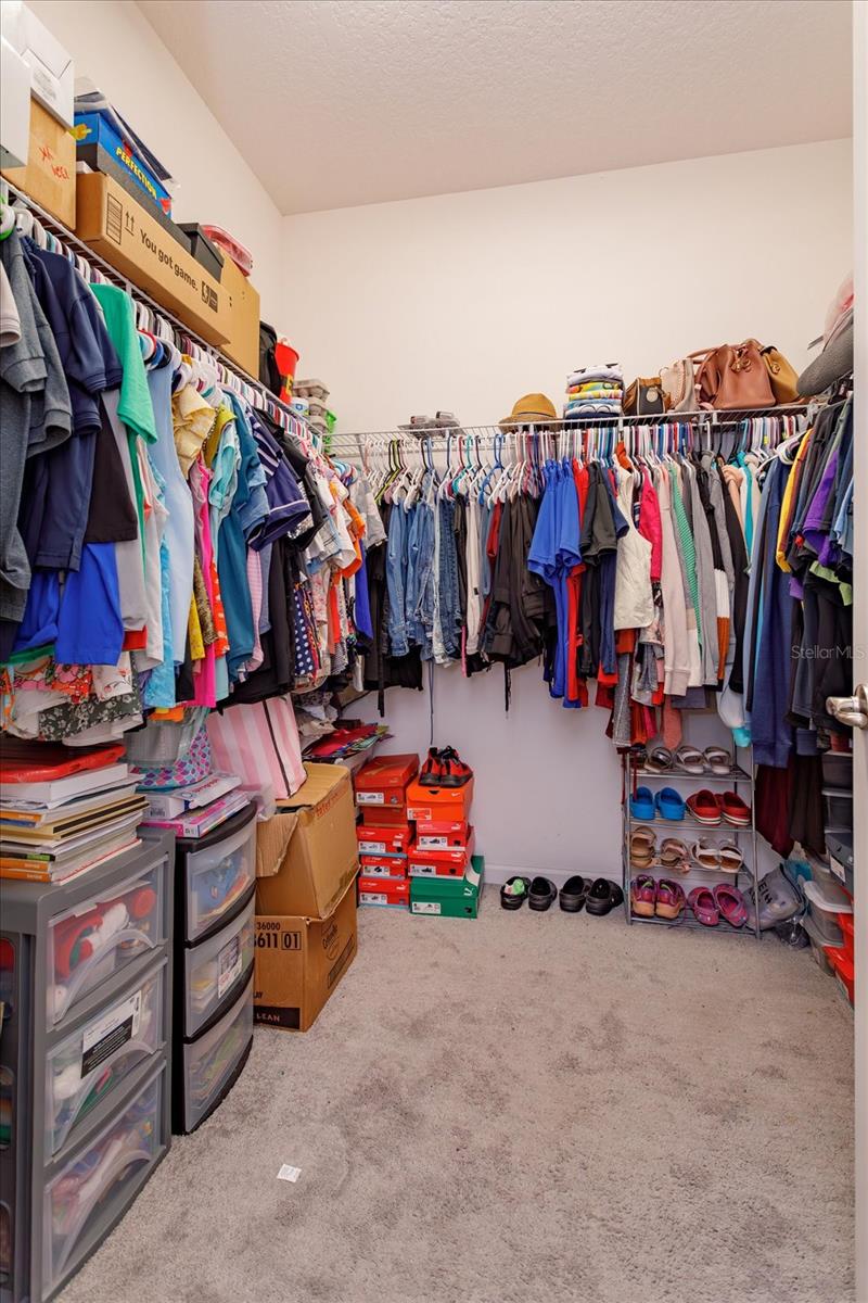 REDBRIDGE SQUARE - Residential