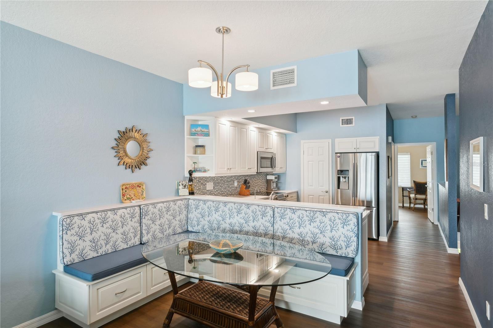 MIRABELLA TWNHMS SUB - Residential Lease