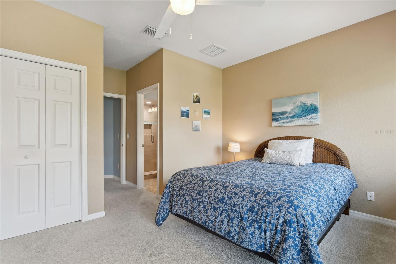 MIRABELLA TWNHMS SUB - Residential Lease