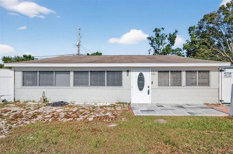Photo of 5861 85th Terrace N, Pinellas Park, FL 33781 (MLS # TB8437855)