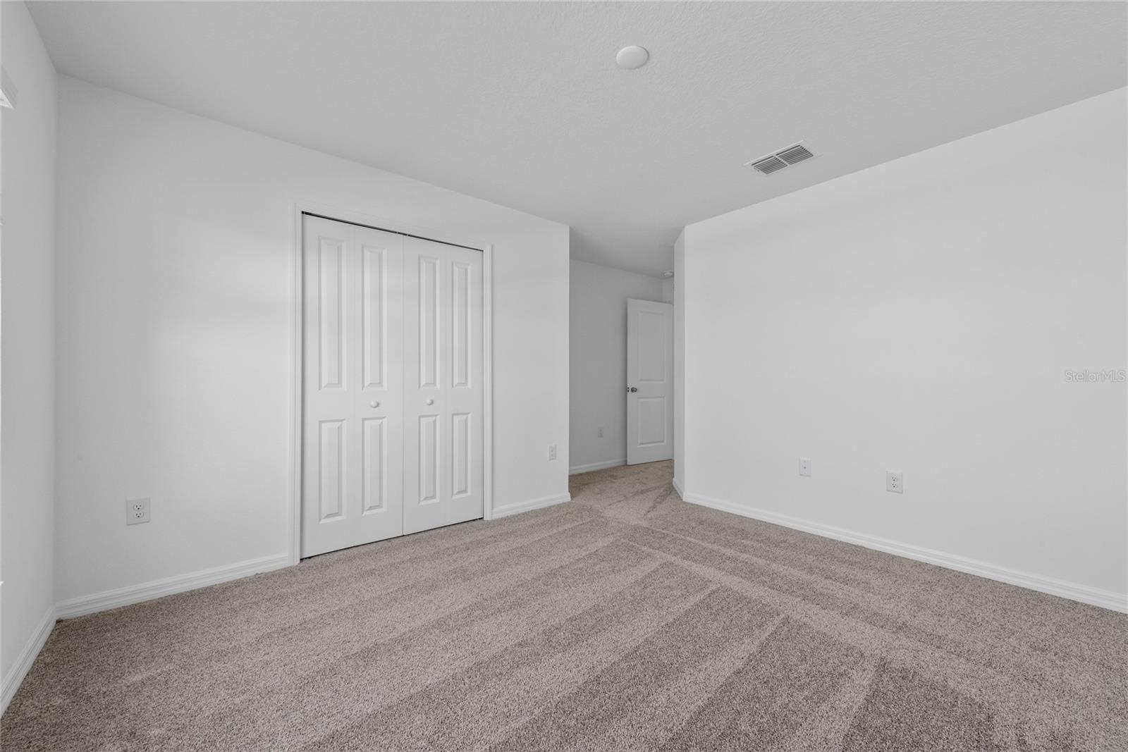 LEOMAS LNDG PH 1 - Residential Lease