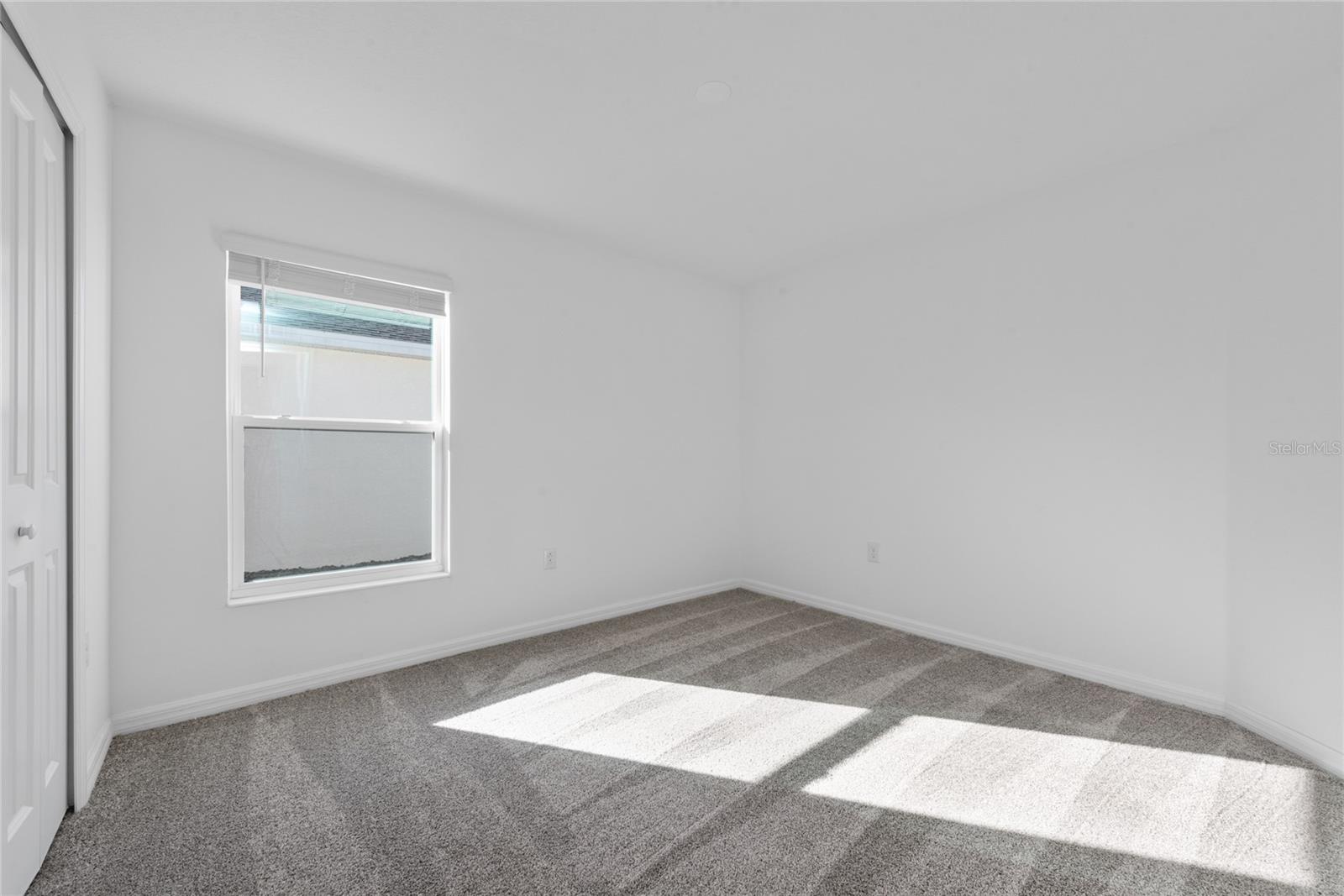 LEOMAS LNDG PH 1 - Residential Lease