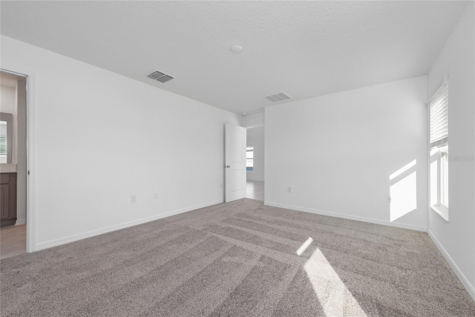 LEOMAS LNDG PH 1 - Residential Lease