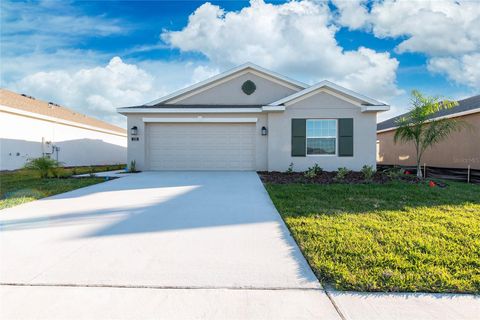 4 beds bed, 2 baths bath property at 346 Rustic Rail Drive, Lake Wales, FL 33859