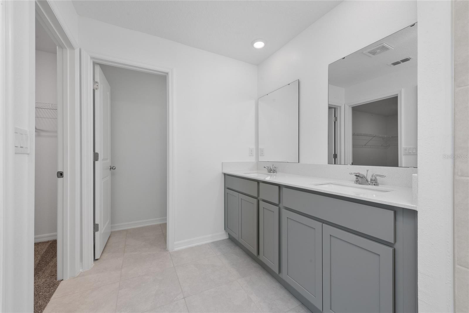 LEOMAS LNDG PH 1 - Residential Lease