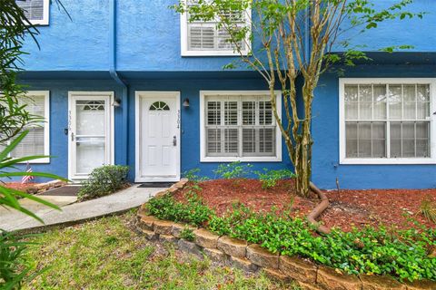 A home in PALM HARBOR