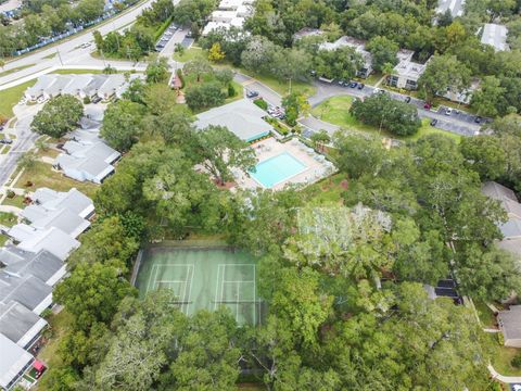 A home in PALM HARBOR