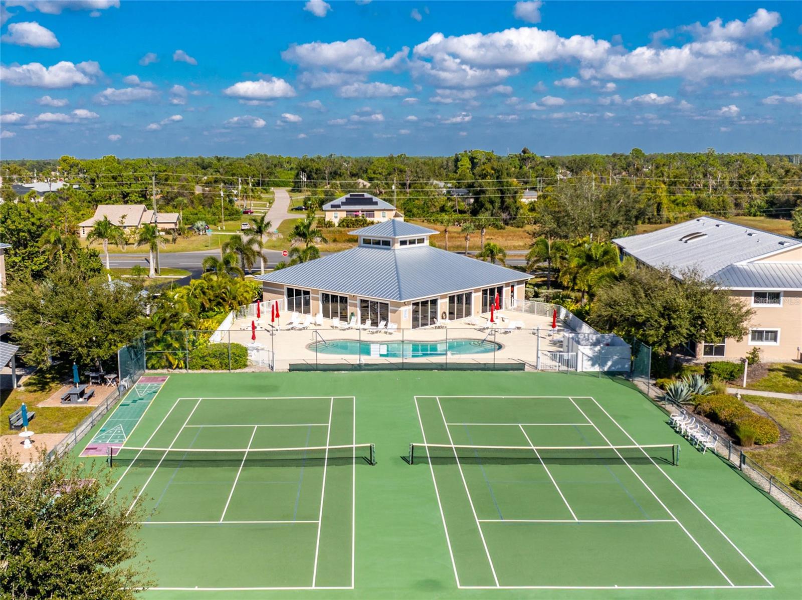 FIDDLERS GREEN NATURE TRAIL BL - Residential