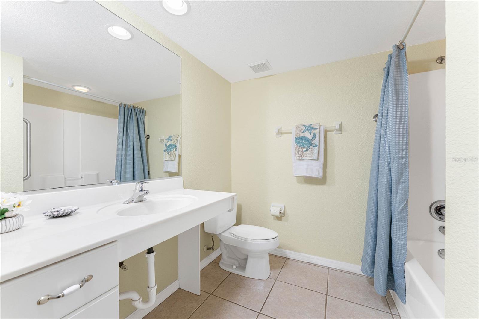 FIDDLERS GREEN NATURE TRAIL BL - Residential