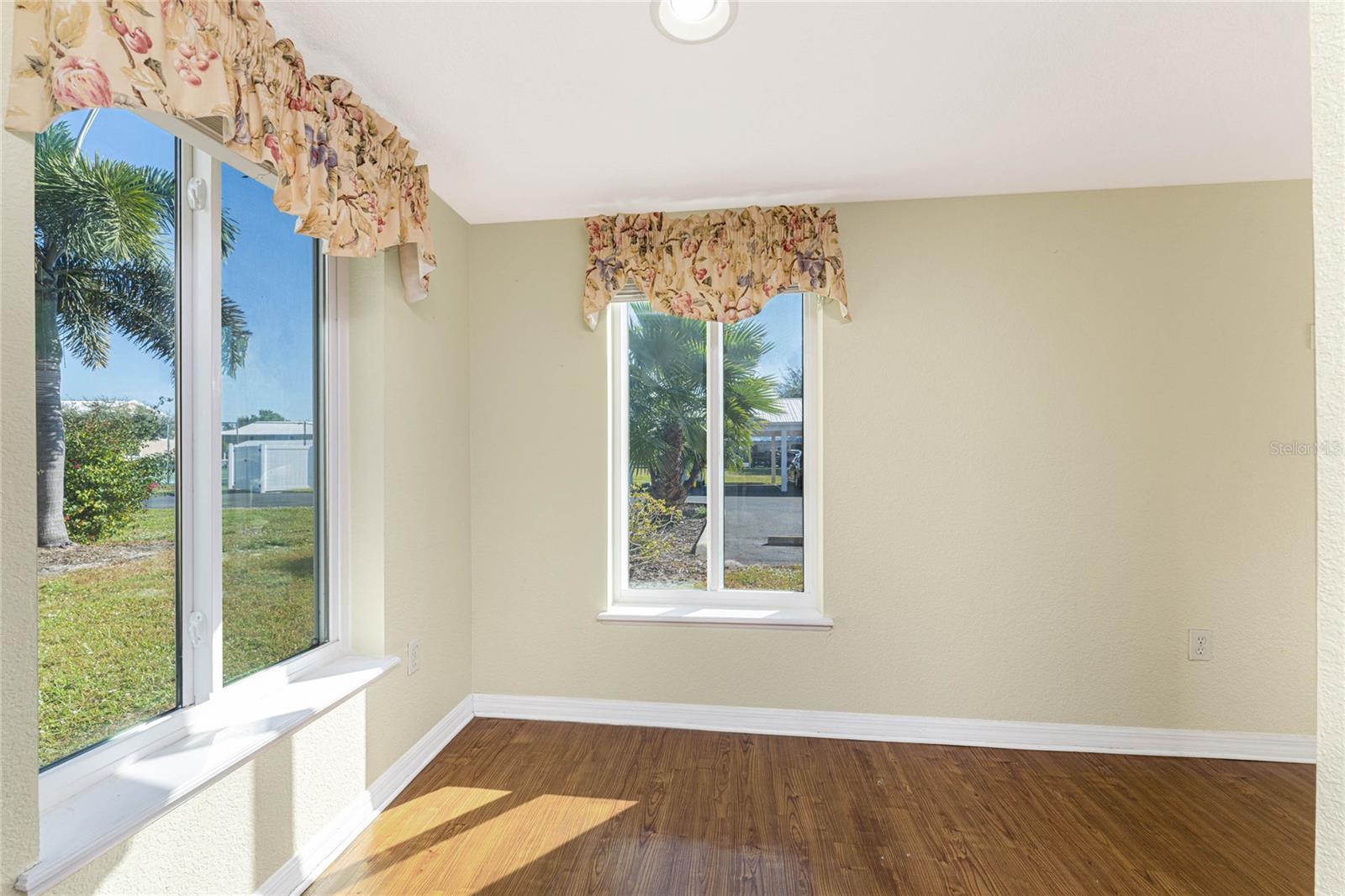 FIDDLERS GREEN NATURE TRAIL BL - Residential