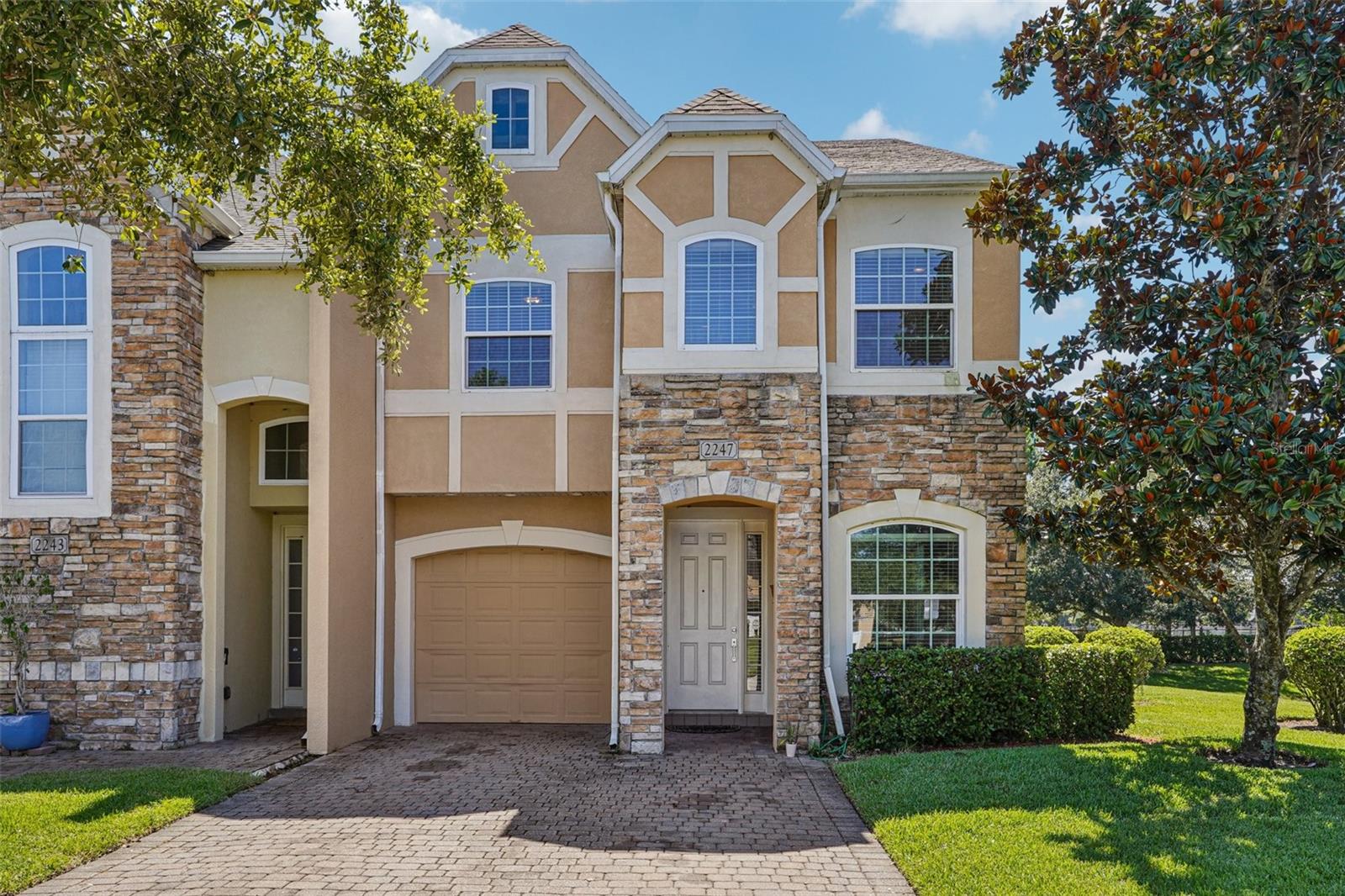2247 CYPRESS VILLAS DRIVE