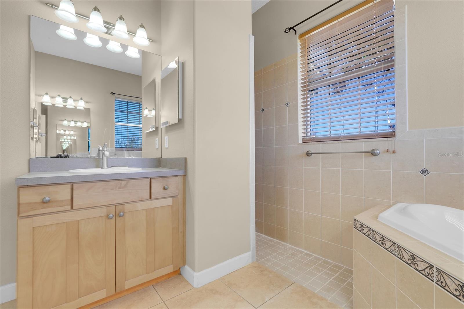 HUNTERS RIDGE SUB - Residential