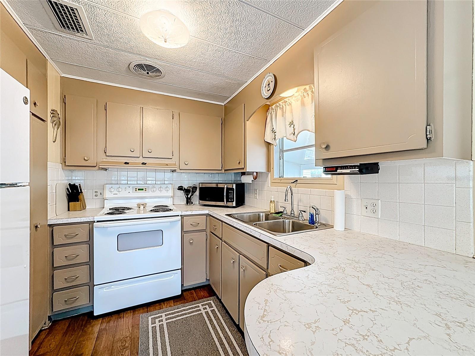 TROPIC ISLES CO-OP - Residential