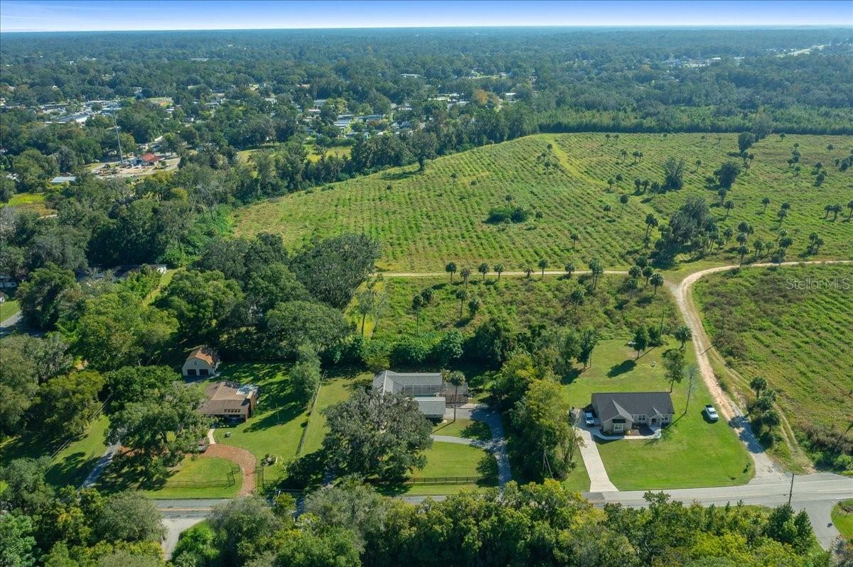 LAKE LOUISE ESTATE - Residential