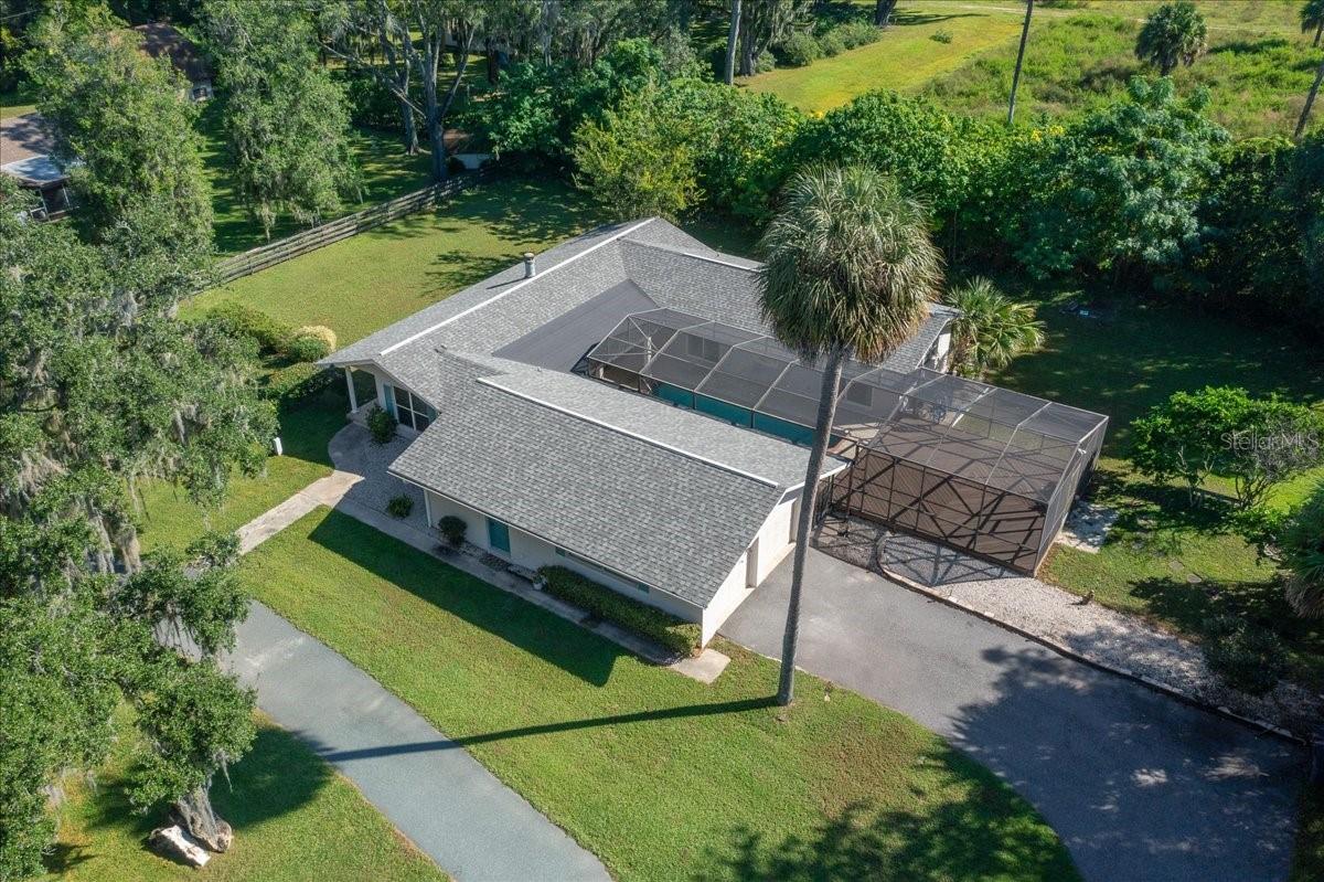LAKE LOUISE ESTATE - Residential