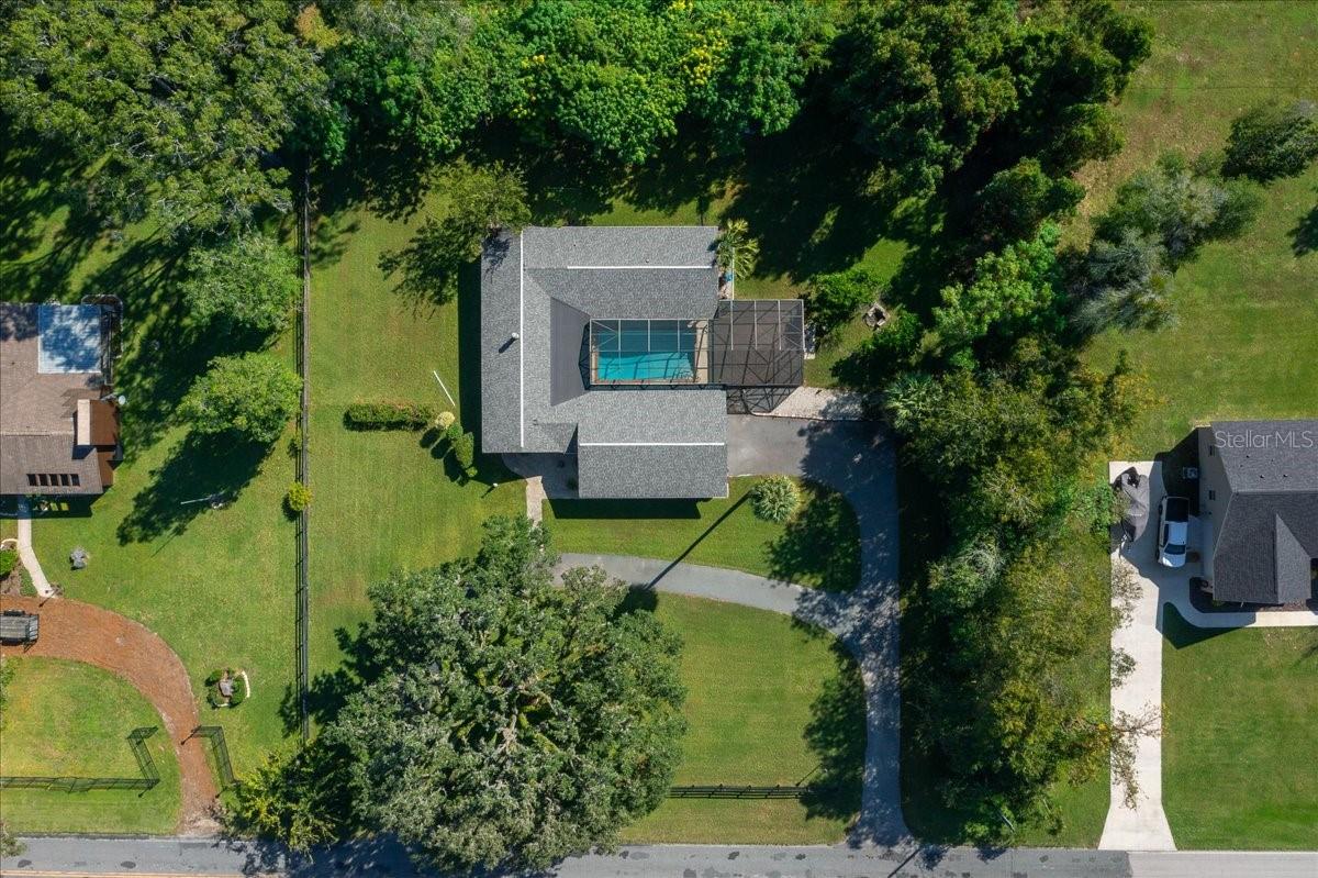 LAKE LOUISE ESTATE - Residential