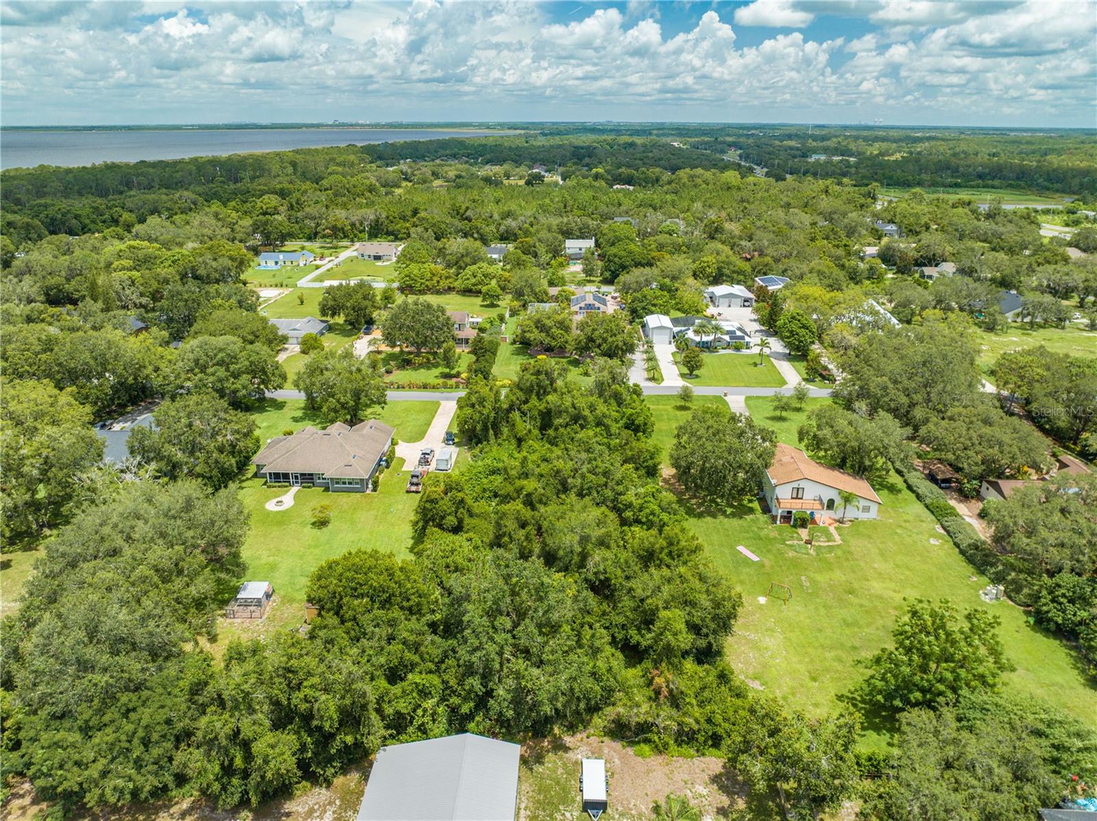 RUNNMEDE OAKS - Land