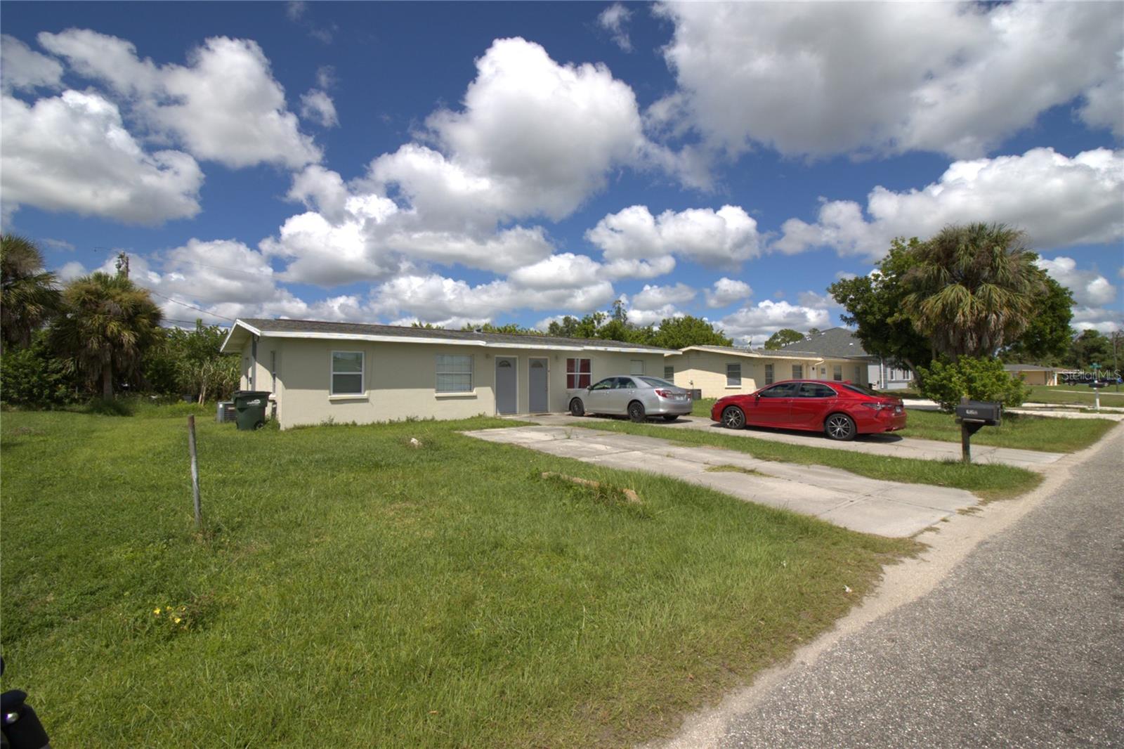 120 GRANADA BOULEVARD