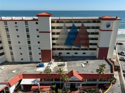 A home in DAYTONA BEACH