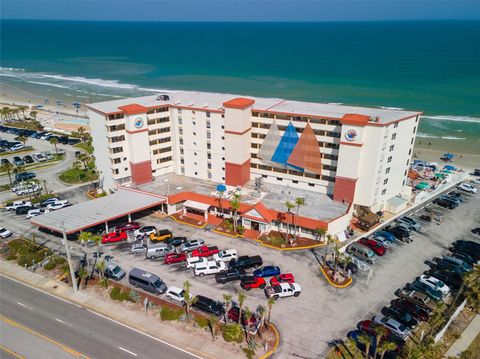 A home in DAYTONA BEACH