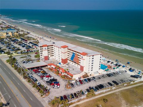 A home in DAYTONA BEACH