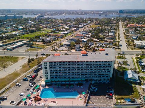 A home in DAYTONA BEACH