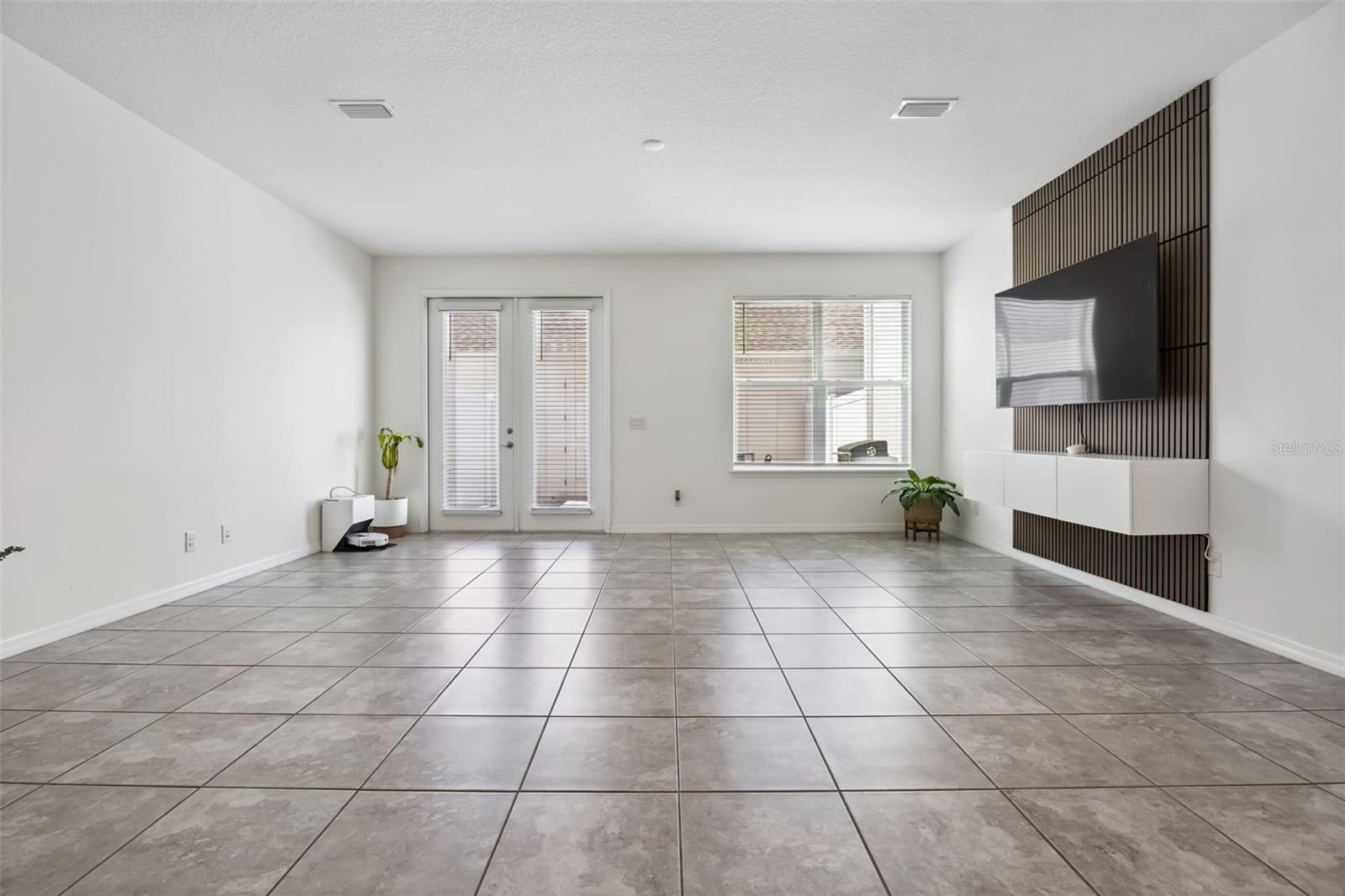 WINDING BAY PRESERVE - Residential