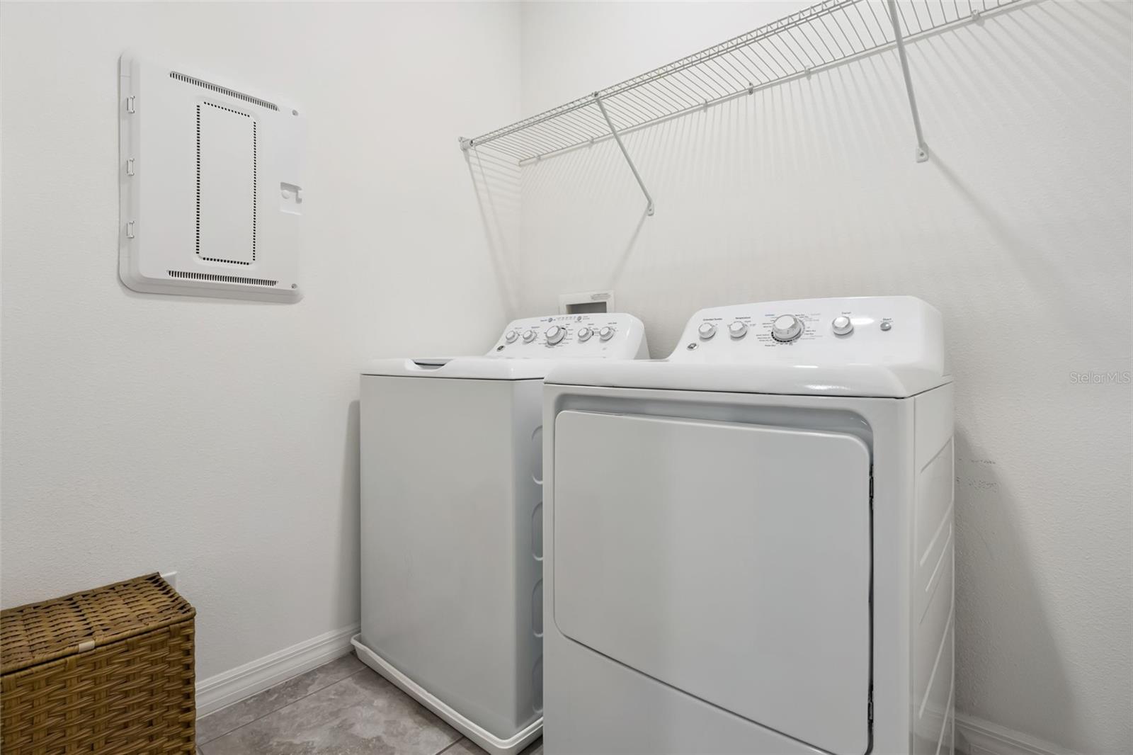 WINDING BAY PRESERVE - Residential