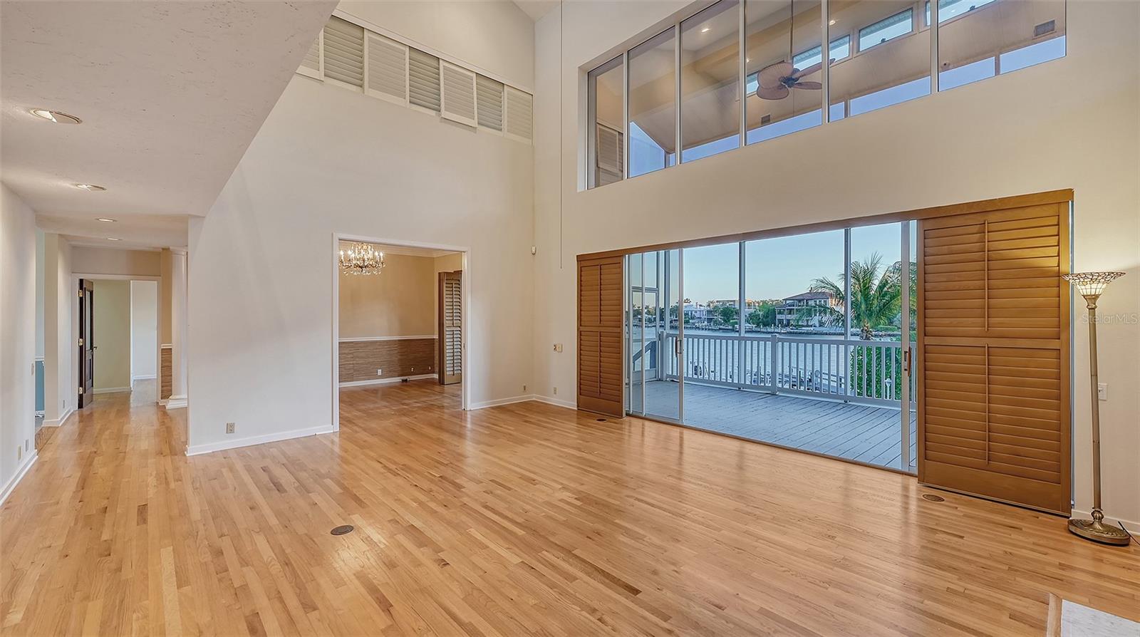 SAPPHIRE SHORES - Residential