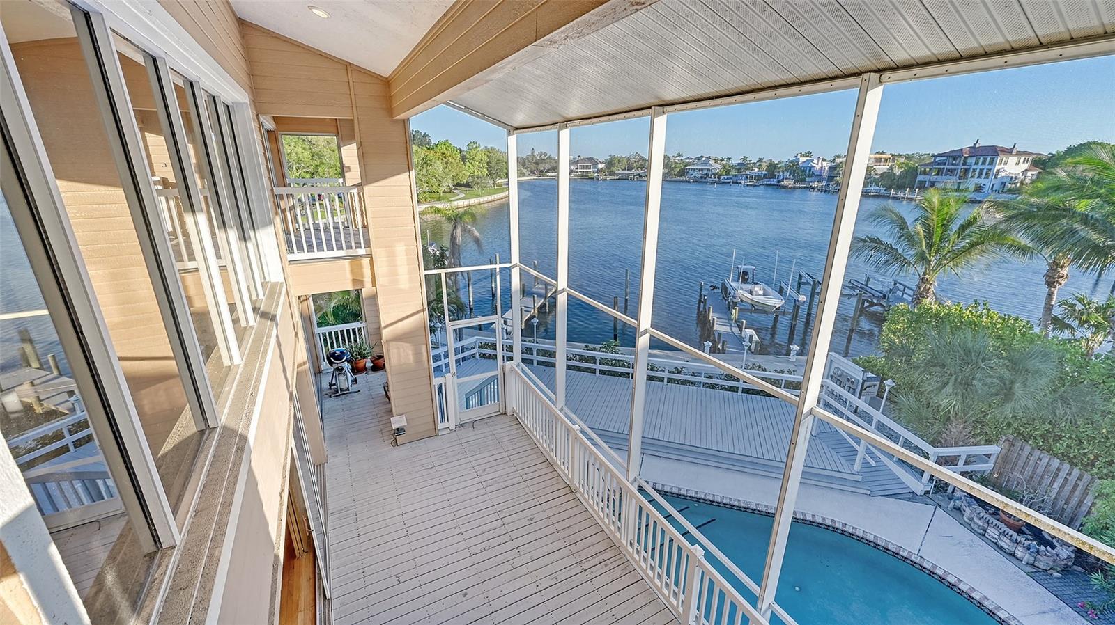 SAPPHIRE SHORES - Residential