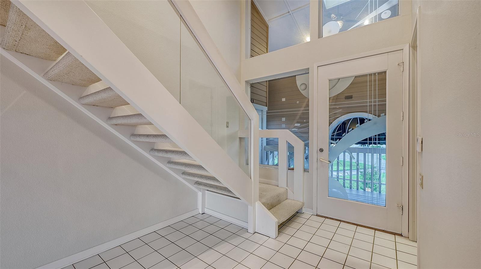 SAPPHIRE SHORES - Residential