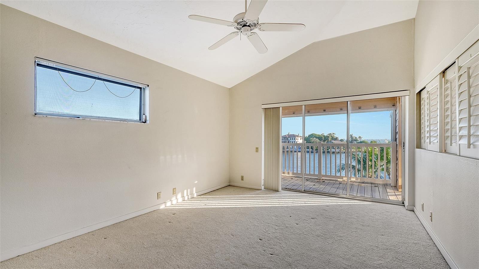 SAPPHIRE SHORES - Residential