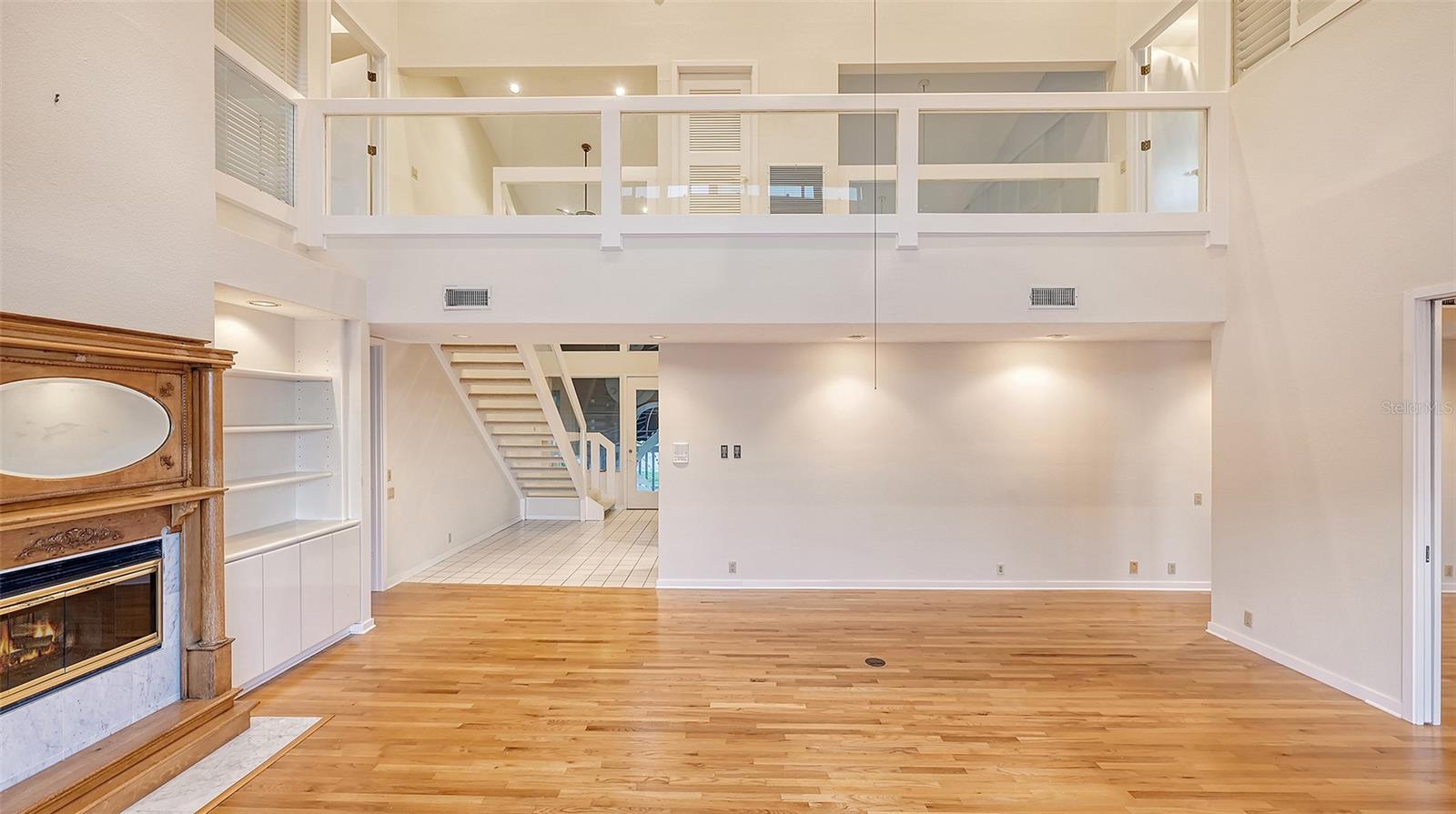 SAPPHIRE SHORES - Residential