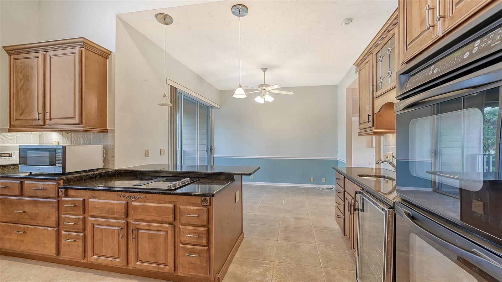 SAPPHIRE SHORES - Residential