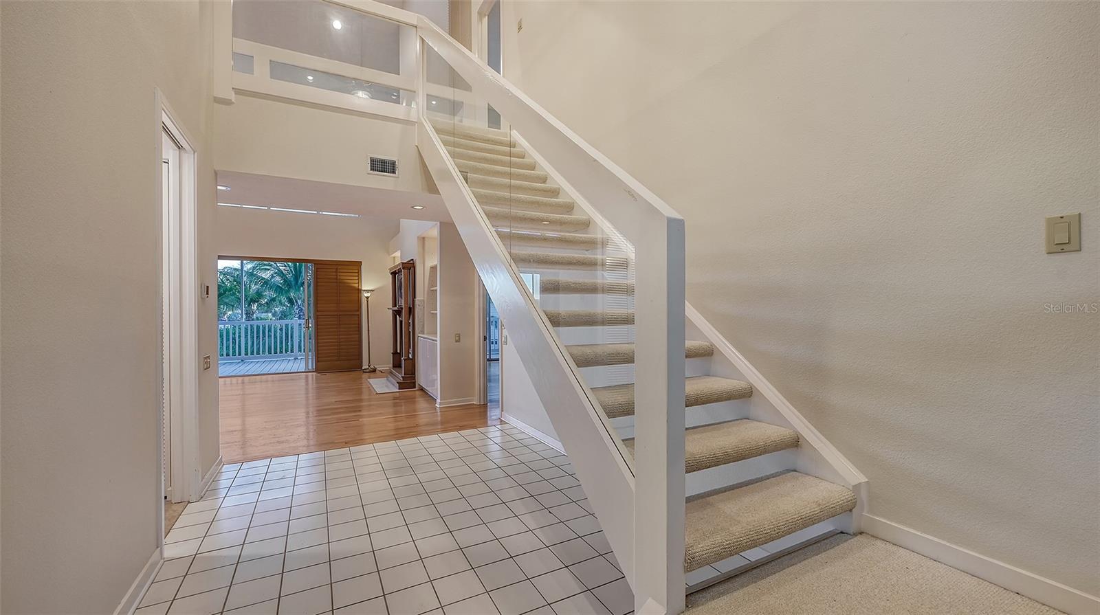 SAPPHIRE SHORES - Residential