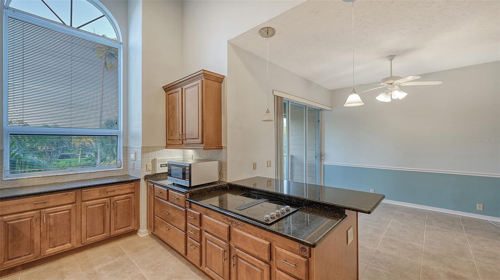 SAPPHIRE SHORES - Residential