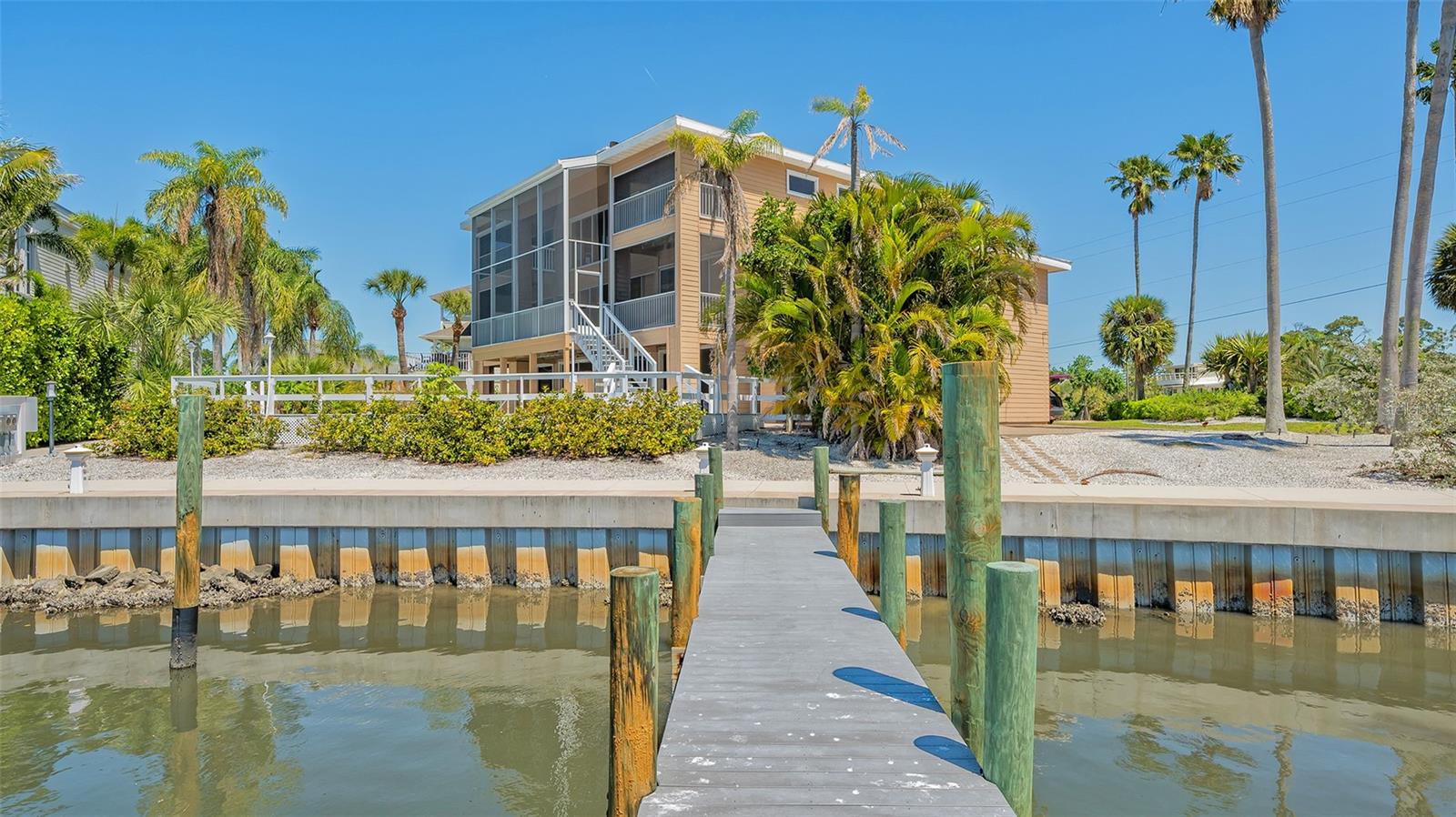 SAPPHIRE SHORES - Residential