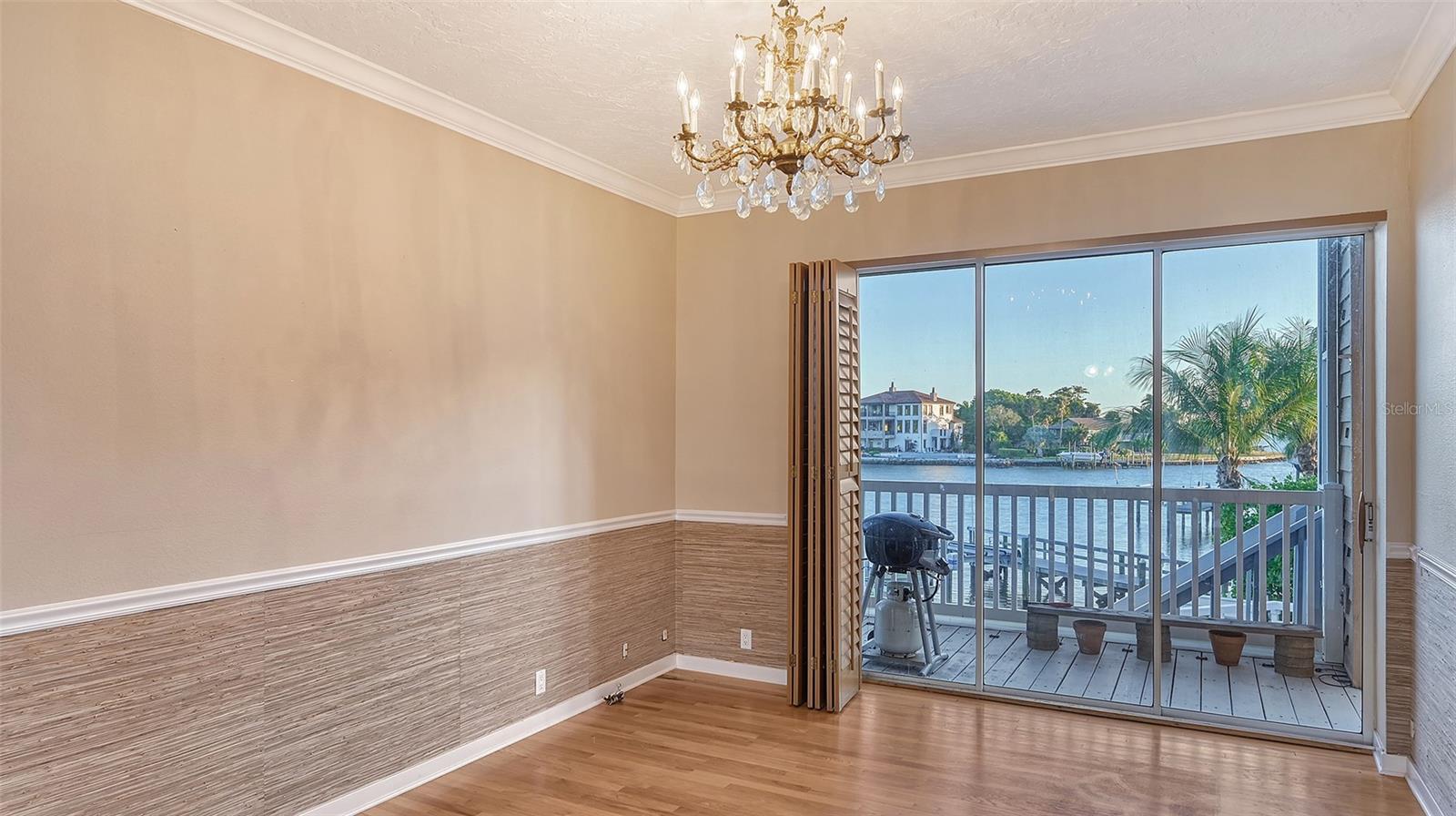 SAPPHIRE SHORES - Residential