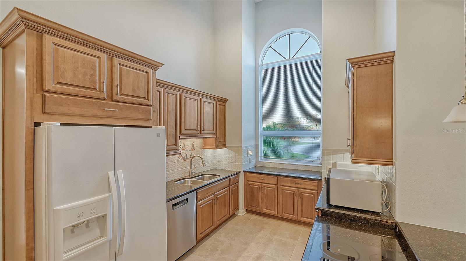 SAPPHIRE SHORES - Residential