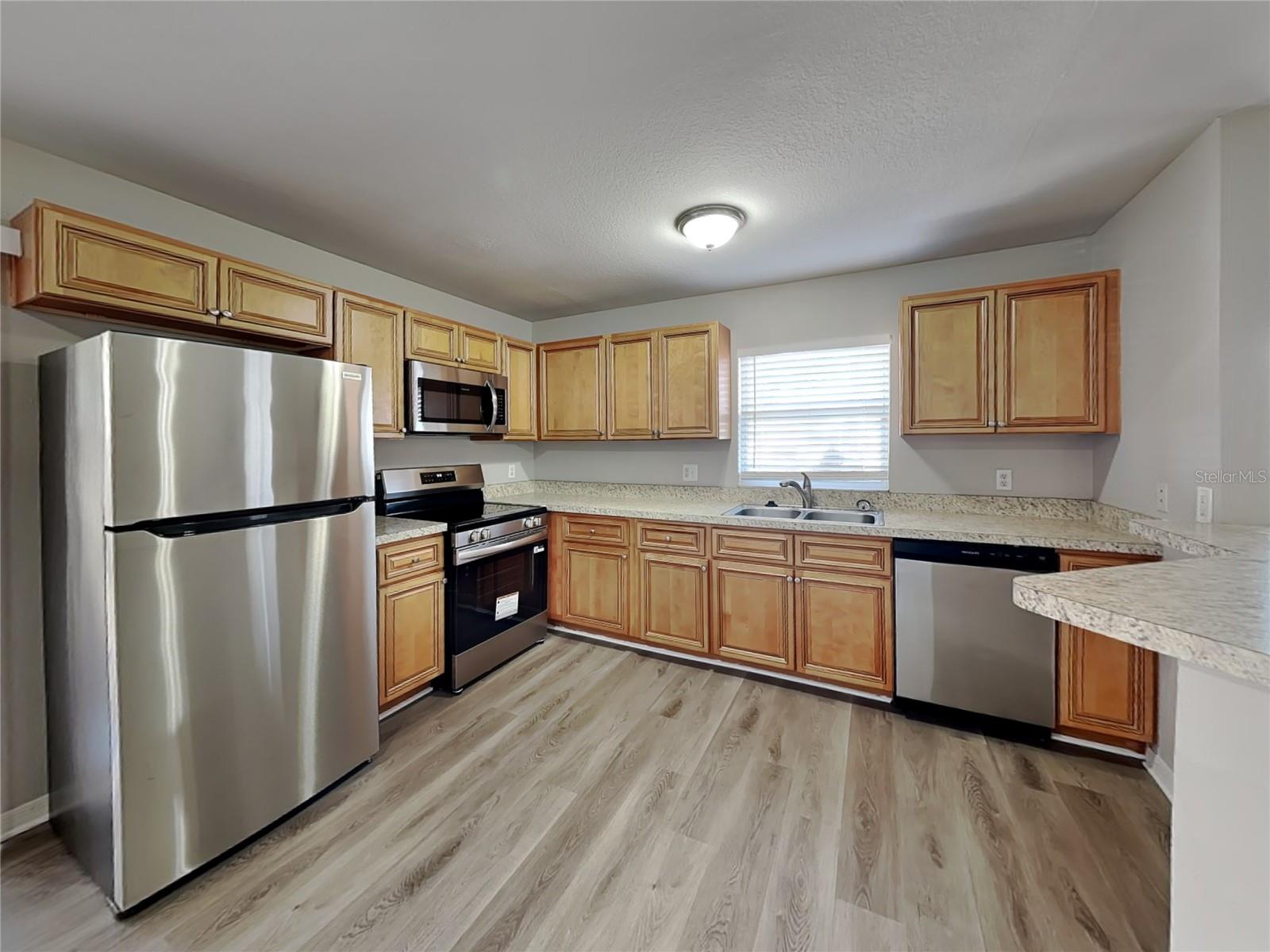 TEMPLE CREST UNIT 2 - Residential Lease