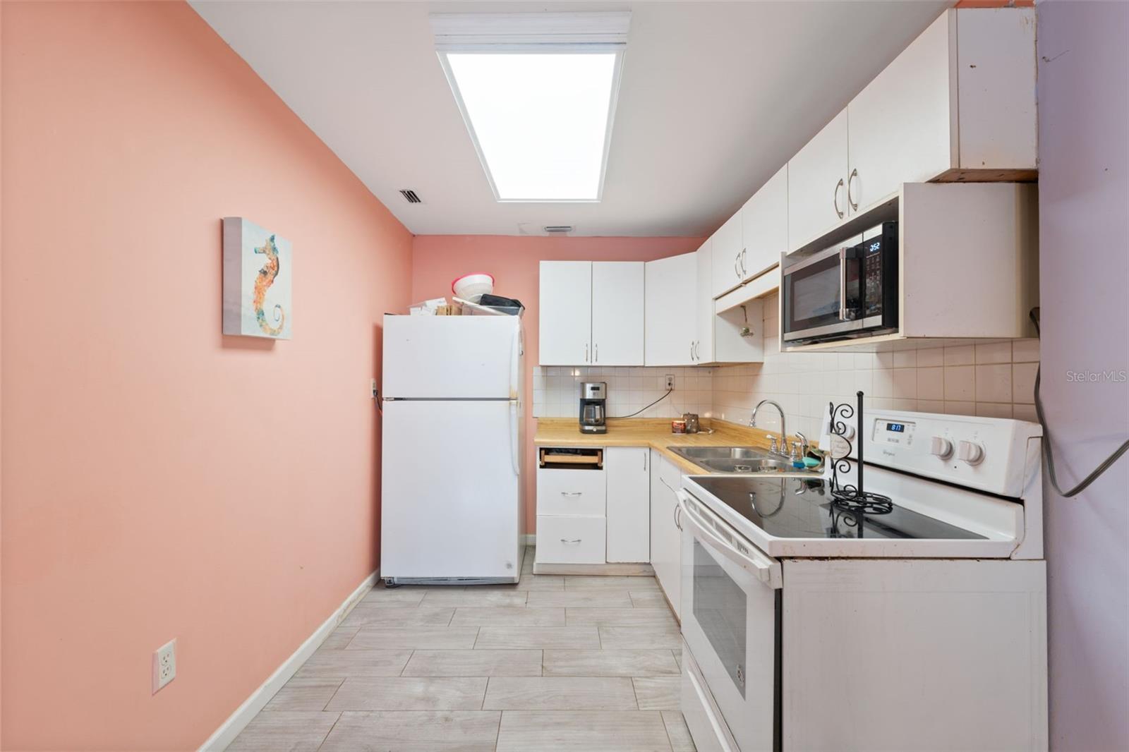 GARDEN GROVE - Residential