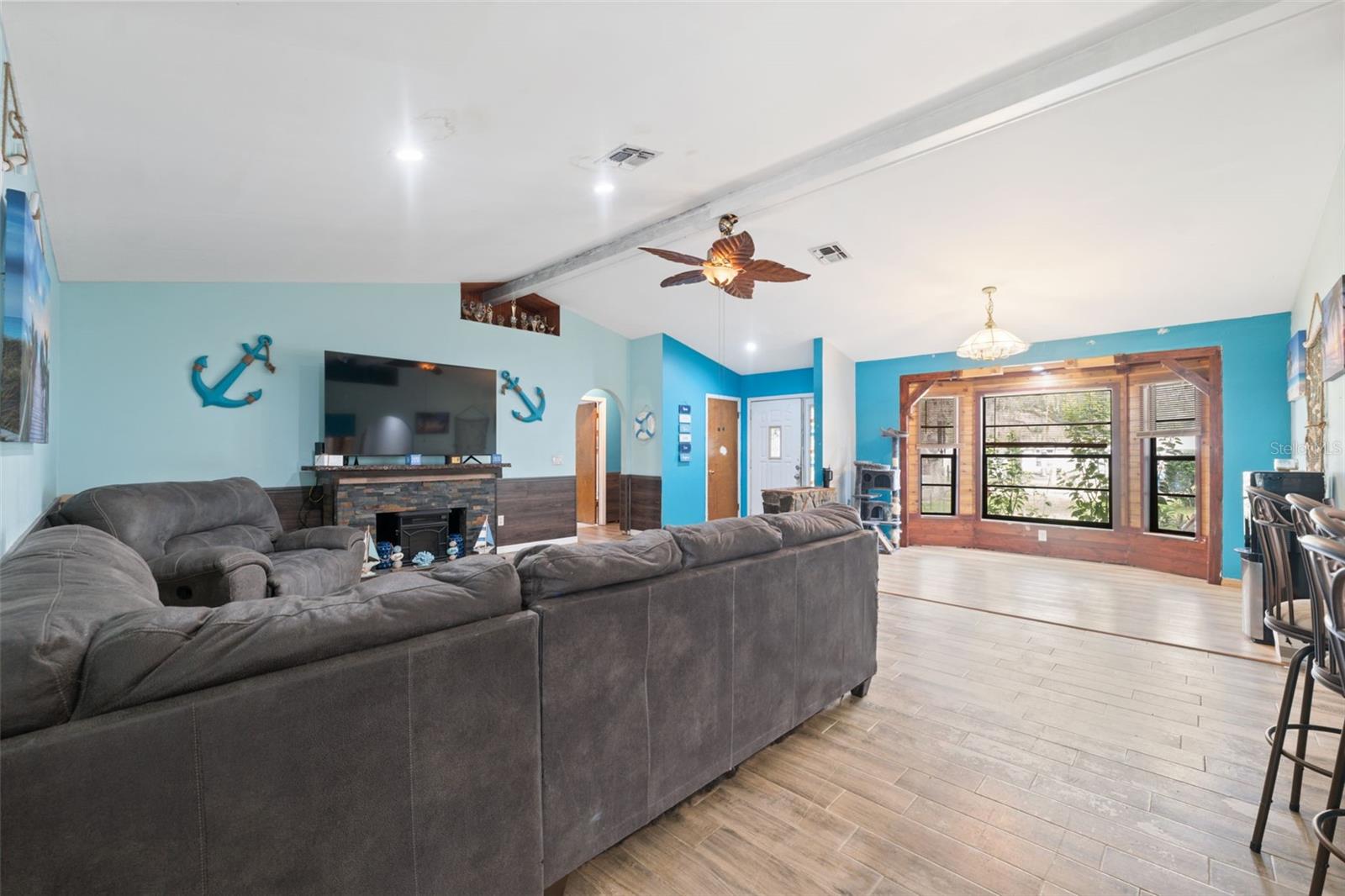 GARDEN GROVE - Residential