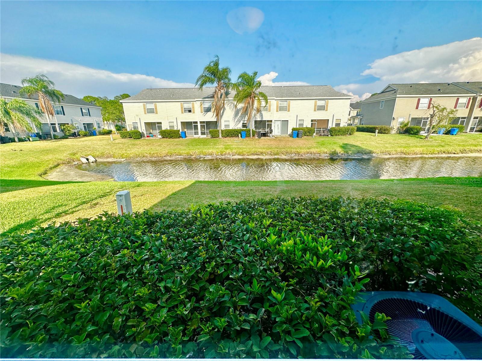COUNTRY CHASE - Residential Lease