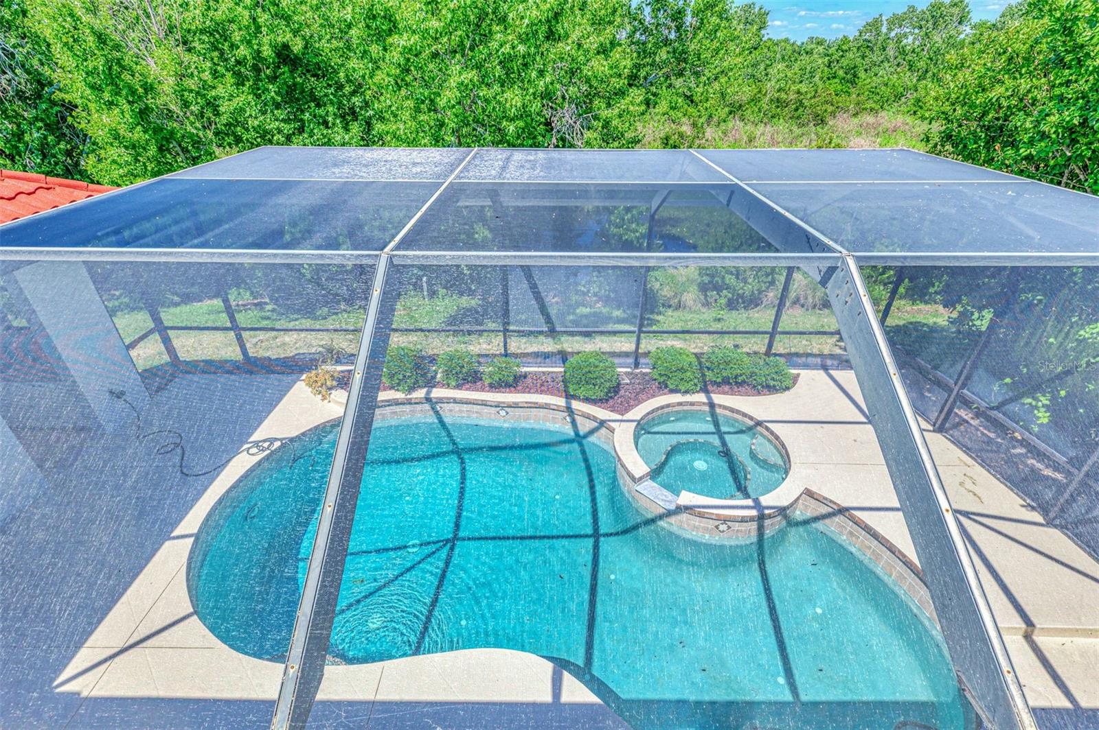 THREE OAKS - Residential