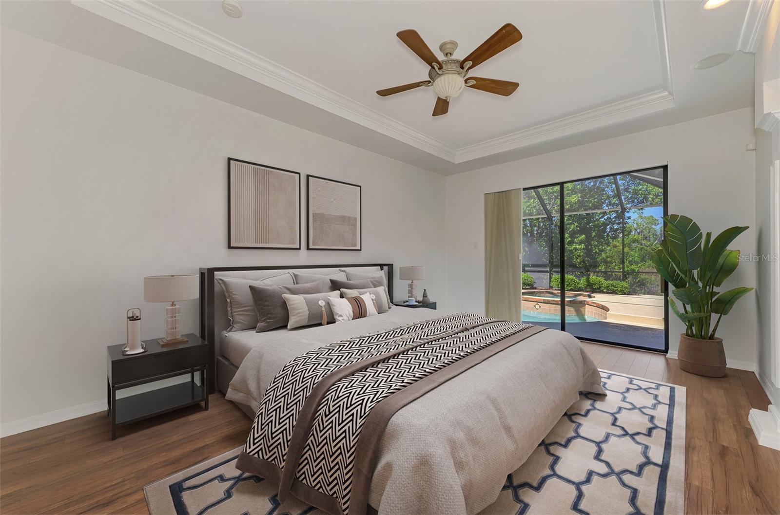 THREE OAKS - Residential
